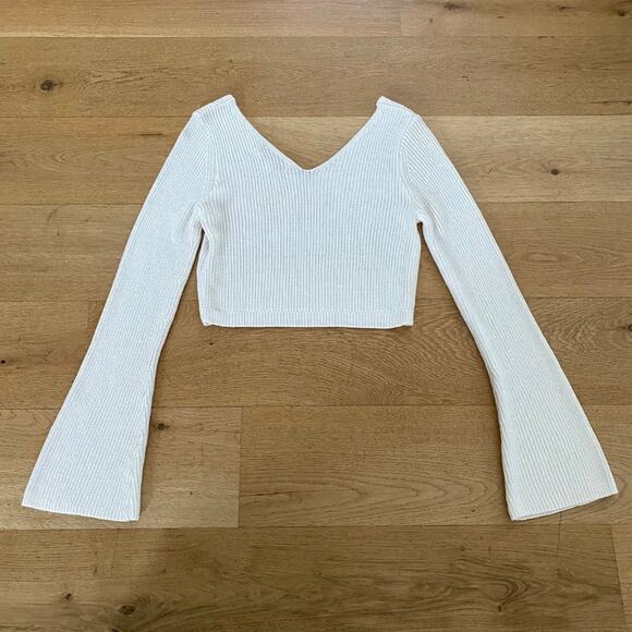 Sundays The Label - Knit Flare Sleeve V Neck Sweater in Ivory - Picture 3 of 4